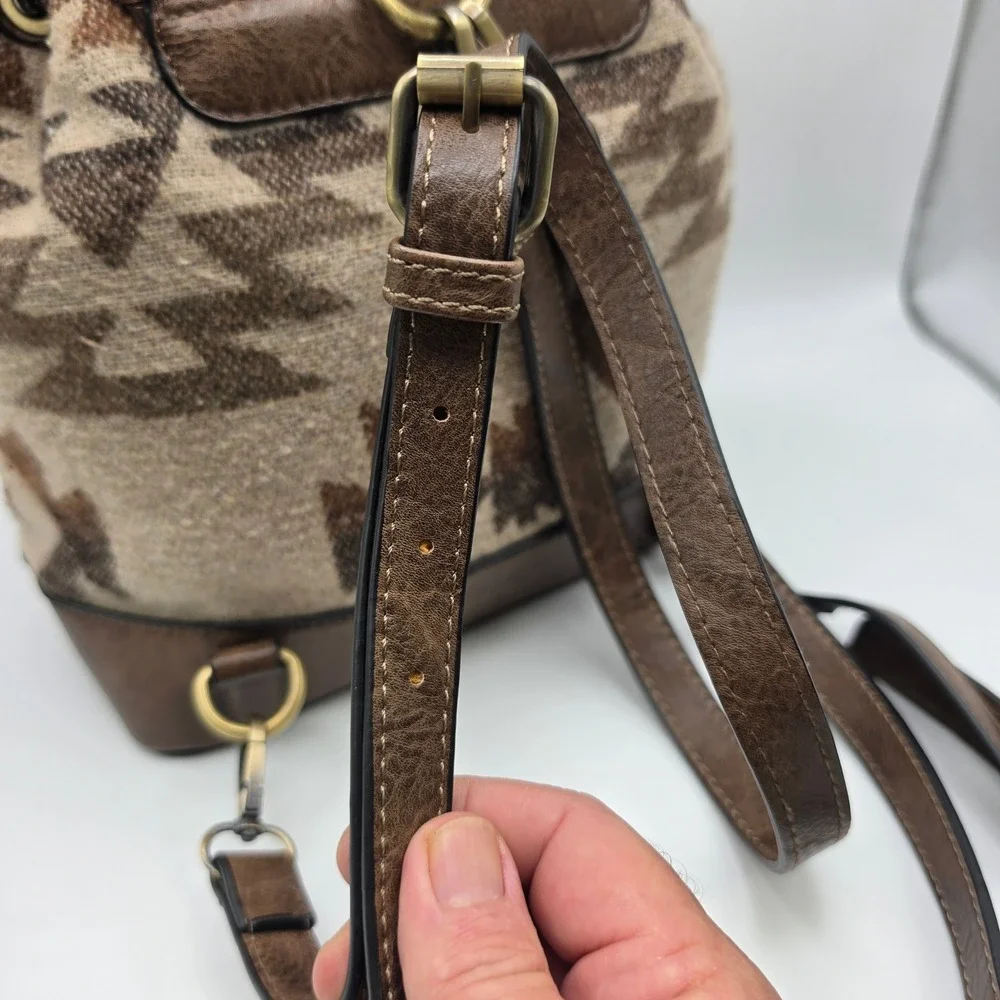 Jen & Co embrace rustic
